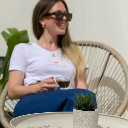 Sugardustapt Elegant Retreat 150m From The Sea Apartment