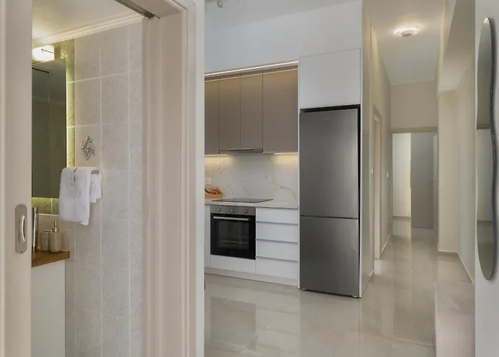 Daire Sugardustapt Elegant Retreat 150m From The Sea Hanya